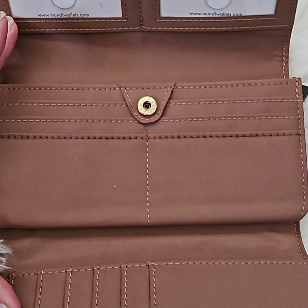 mundi Filemaster with Safekeeper and Unbranded navy wallet